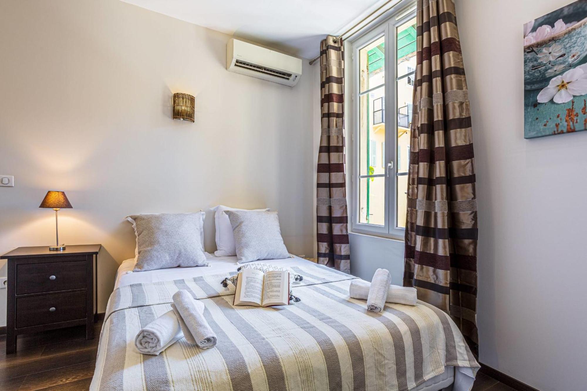 Guisol - Typical 3 Bedroom Ac Near Port Nizza